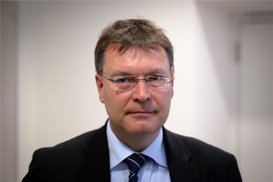 Der Brandenburger BSW-Landtagsabgeordnete Sven Hornauf steht der Koalition mit der SPD kritisch gegenüber. (Archivbild)Soeren Stache/dpa