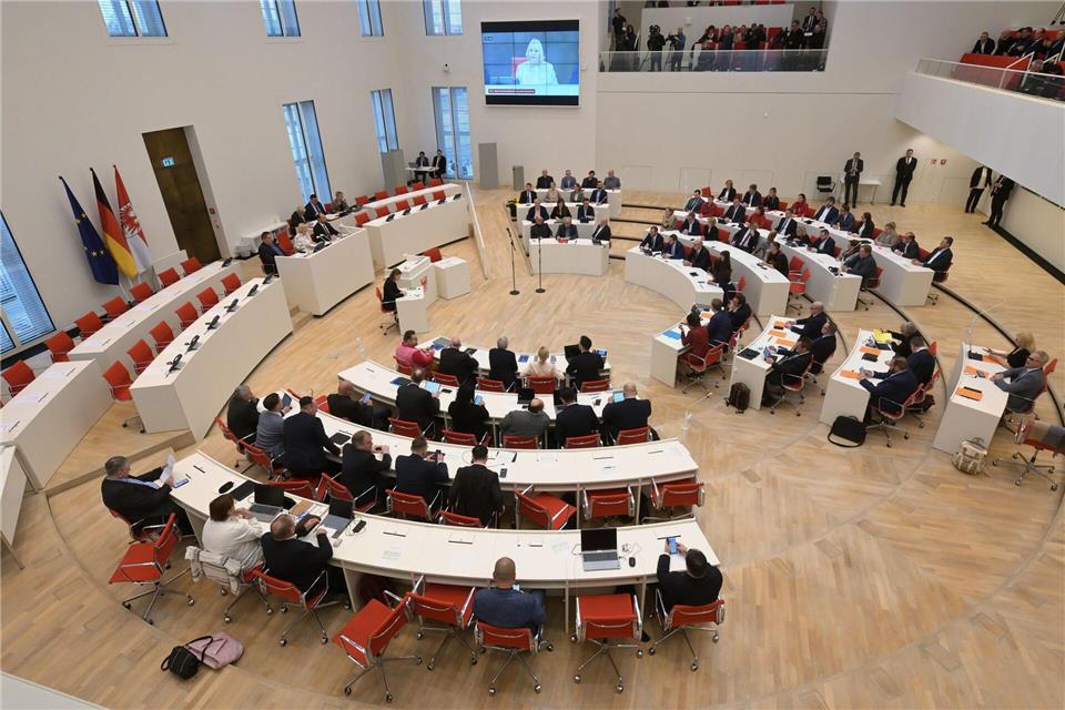 Der Brandenburger Landtag kommt nach der Sommerpause zum ersten Mal wieder zusammen (Archivbild).Michael Bahlo/dpa