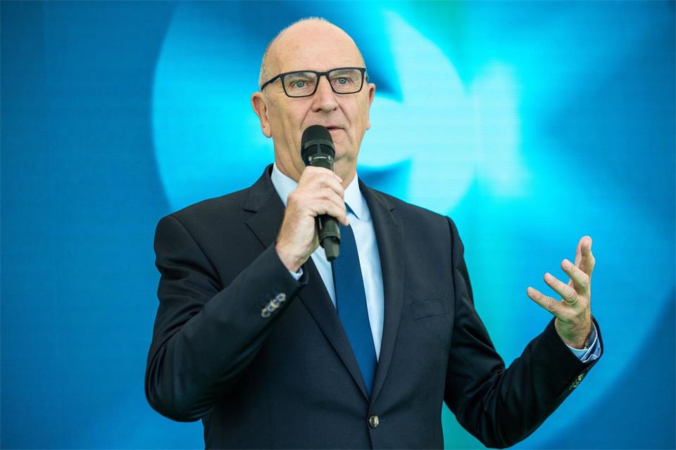 Der Brandenburger Regierungschef Dietmar Woidke lässt seine politische Zukunft bisher offen. (Archivbild) Frank Hammerschmidt/dpa