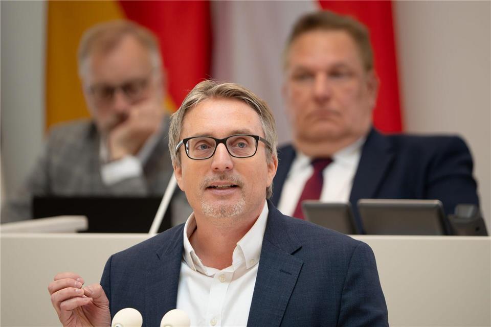 Der Brandenburger SPD-Landtagsfraktionsvorsitzende Björn Lüttmann hofft noch auf ein Einlenken des Koalitionspartners BSW. (Archivbild)Soeren Stache/dpa