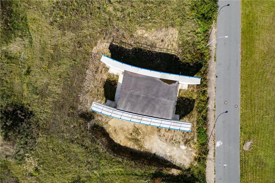 Der Bund der Steuerzahler kritisierte eine Verkehrsplanung in Radeburg.Robert Michael/dpa