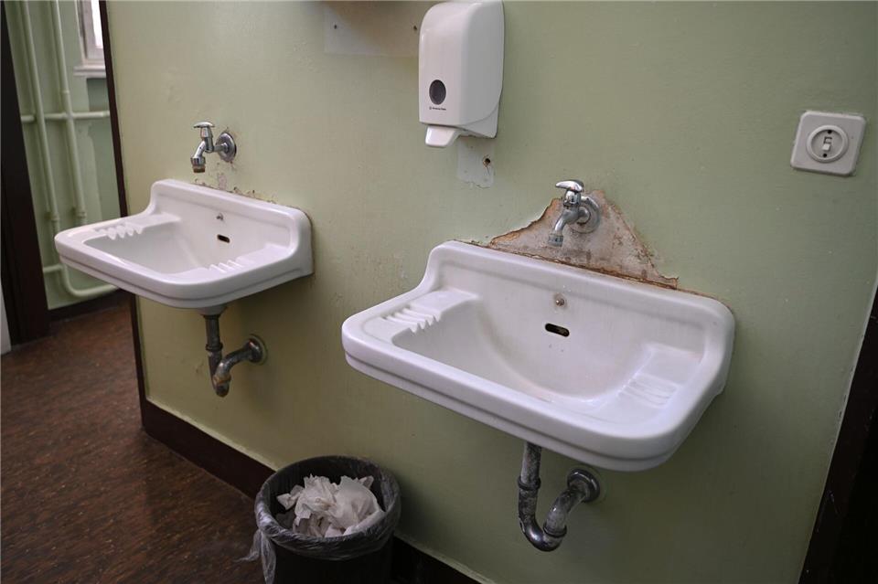 Der Bund will mit Milliarden auch notwendige Infrastruktur-Investitionen in den Kommunen ermöglichen. (Illustration) Elisa Schu/dpa