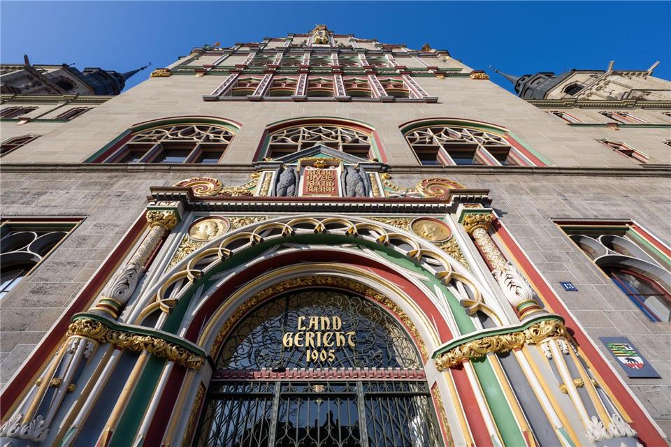 Der Bundesgerichtshof hebt die Urteile des Landgerichts Halle gegen die Eltern und die Oma des Kindes auf. (Archivbild)Hendrik Schmidt/dpa