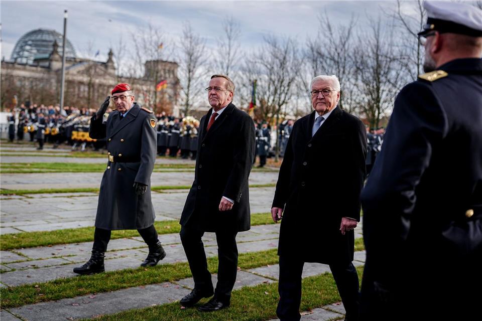 Der Bundespräsident würdigte die Bundeswehr, die tief verankert im freiheitlichen Gemeinwesen und „Armee unserer Demokratie“ sei.Kay Nietfeld/dpa