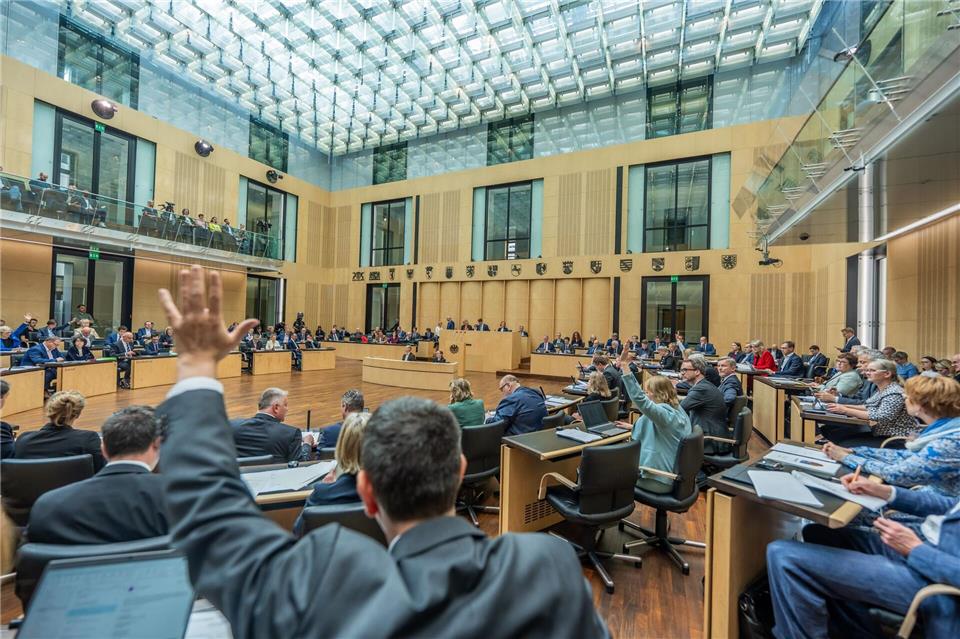 Der Bundesrat arbeitete vor dem Wochenende eine lange Tagesordnung ab. Michael Kappeler/dpa