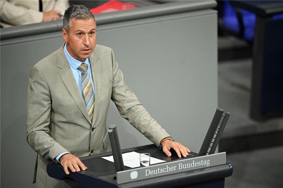 Der Bundestagsabgeordnete Christian Zaum kämpft zusammen mit dem Abgeordneten Fabian Jacobi um die Führung der NRW-AfD. (Archivbild)Niklas Treppner/dpa