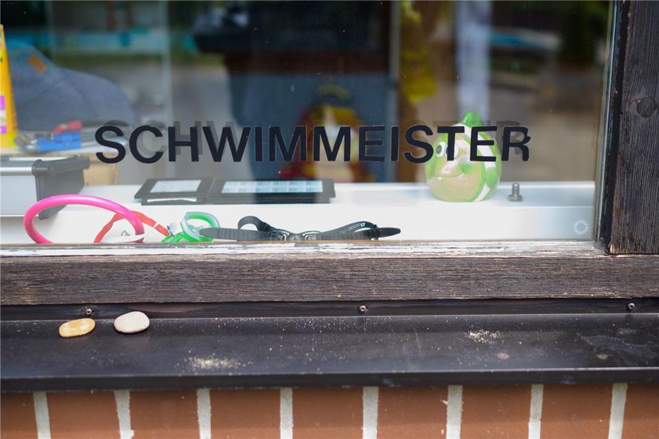 Der Bundesverband Deutscher Schwimmmeister fordert schärfere Regeln für Kinder und Jugendliche, die nicht gut schwimmen können. (Symbolbild)Philipp Schulze/dpa