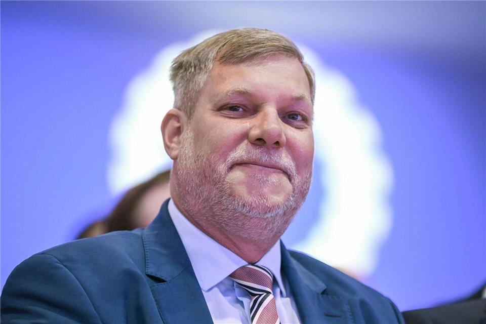 Der Bundesvorsitzende der Deutschen Polizeigewerkschaft (DPolG), Heiko Teggatz, sagt, die Disziplinarrechtsreform der Ampel-Koalition habe die Entfernung von Verfassungsfeinden aus dem Dienst nicht beschleunigt. Jens Kalaene/dpa