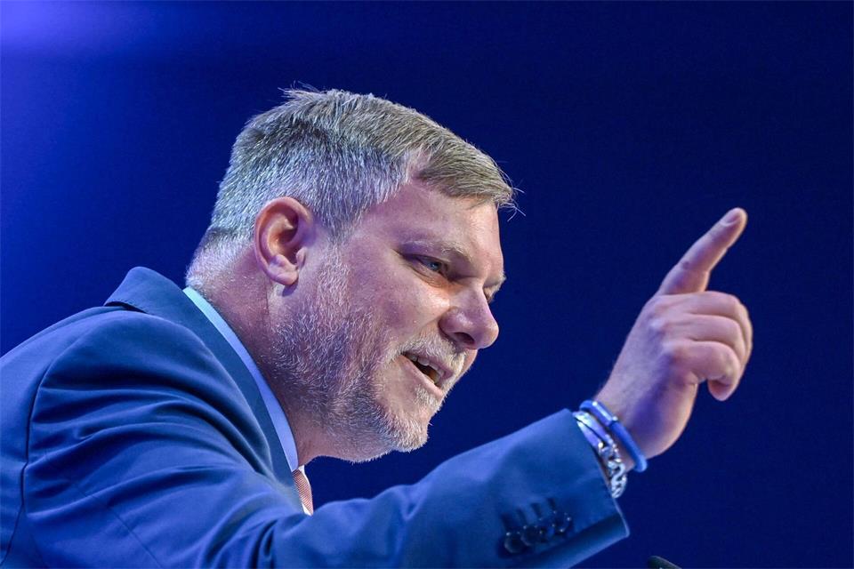 Der Bundesvorsitzende der Polizeigewerkschaft fordert mehr Investitionen. (Archivbild)Jens Kalaene/dpa