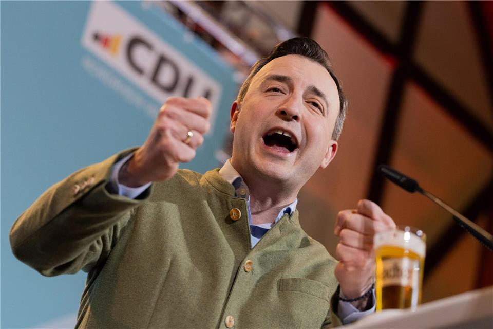 Der CDU-Generalsekretär in NRW attackierte die AfD, aber auch die Linke. Rolf Vennenbernd/dpa