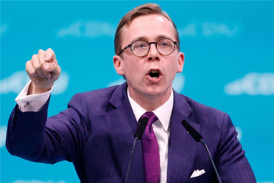 Der CDU-Kreisvorsitzende Philipp Amthor will fünf abtrünnige Parteimitglieder in Greifswald ausschließen. Carsten Koall/dpa