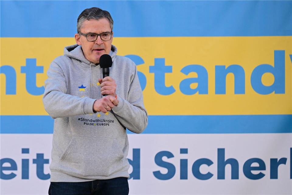 Der CDU-Politiker Roderich Kiesewetter fordert immer wieder eine neue größere Unterstützung für die Ukraine in ihrem Kampf gegen den russischen Angriffskrieg. (Archivbild)Sebastian Gollnow/dpa