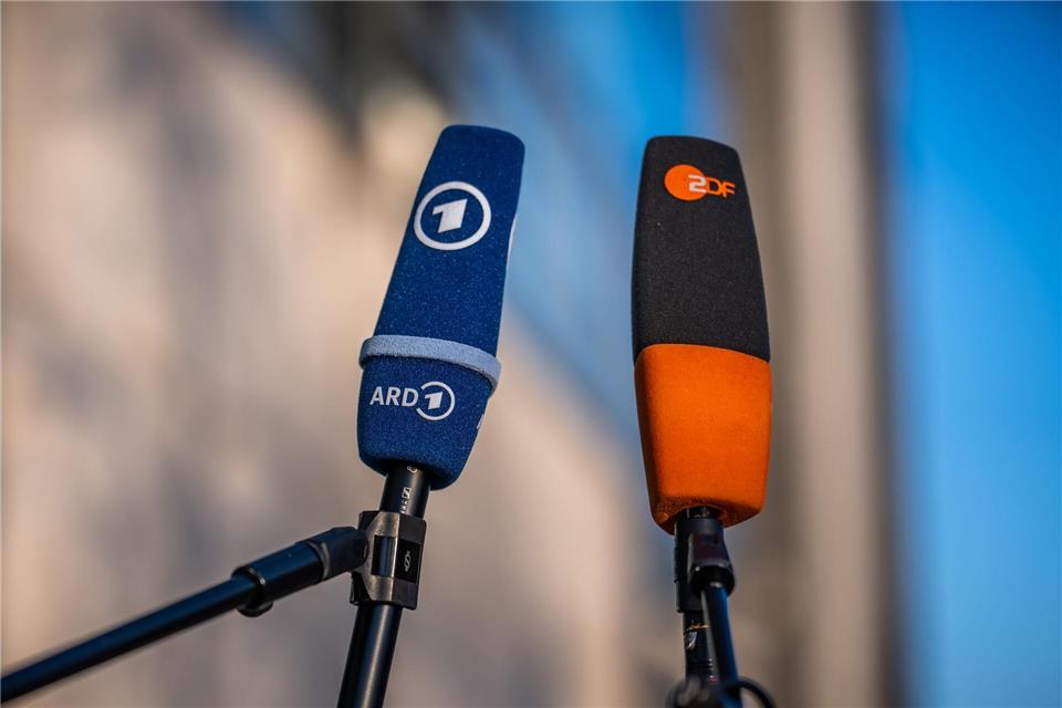 Der CDU dringt auf Veränderungen bei ARD und ZDF – ein Sender soll als bundesweites Programm dienen, ein Kanal stärker als „Sender der Regionen“. (Symbolbild)Michael Kappeler/dpa