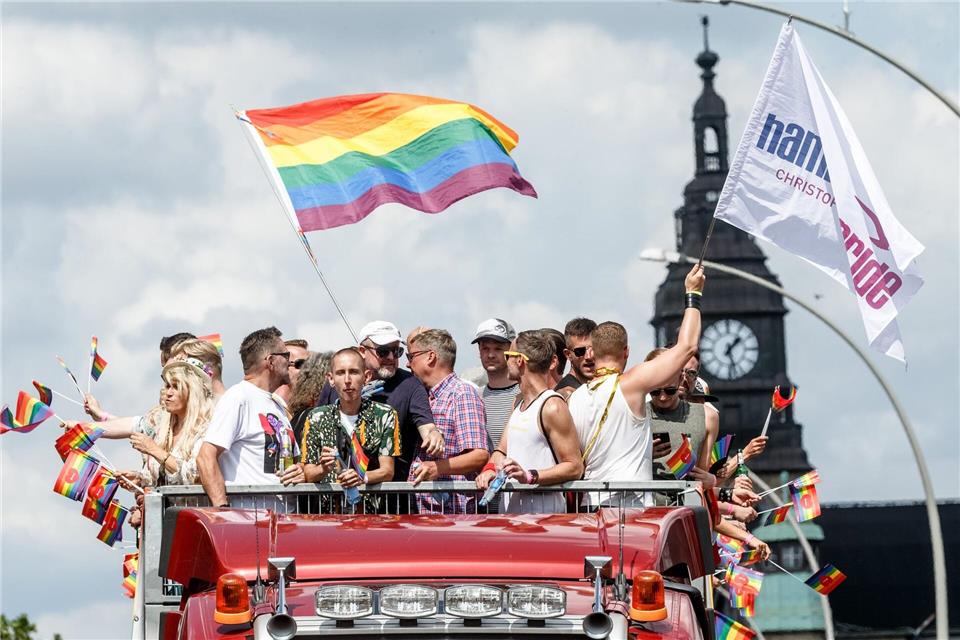 Der CSD ist der Höhepunkt der Pride Week. (Archivbild)Markus Scholz/dpa
