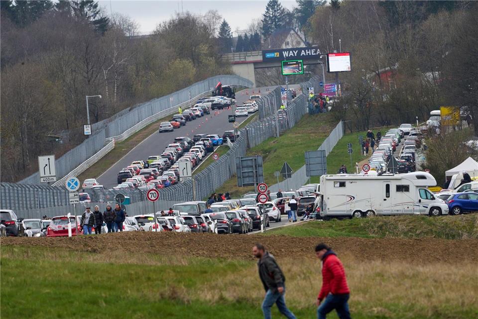 Der „Car Friday“ gilt als Saisonauftakt für die Touristenfahrten auf dem Nürburgring. (Archivbild)Thomas Frey/dpa