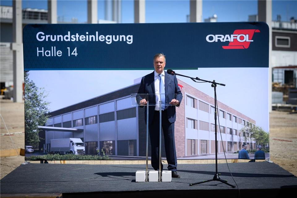 Der Chef von Orafol, Holger Loclair, setzt Erweiterungspläne am Stammsitz Oranienburg um. Bernd von Jutrczenka/dpa