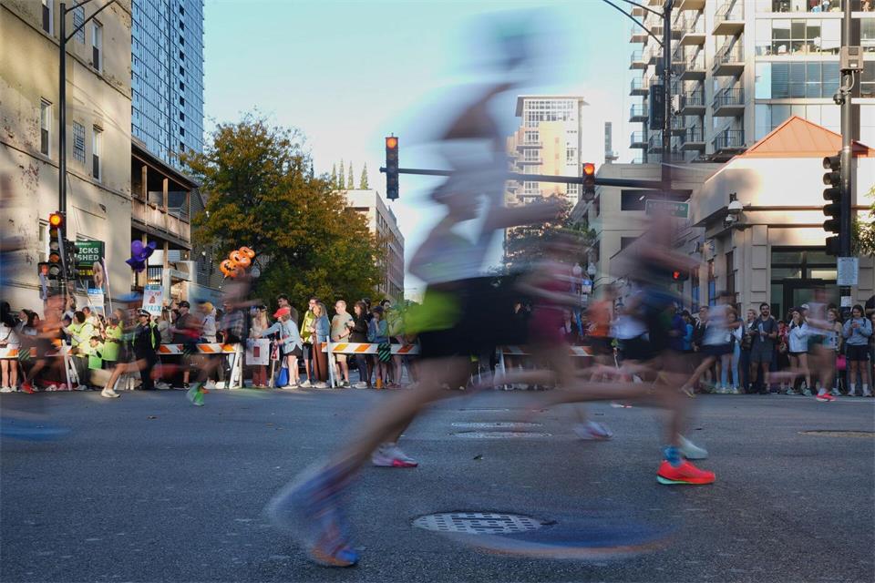 Der Chicago-Marathon ist einer der größten Marathons der Welt.Sydney Schaefer/AP/dpa