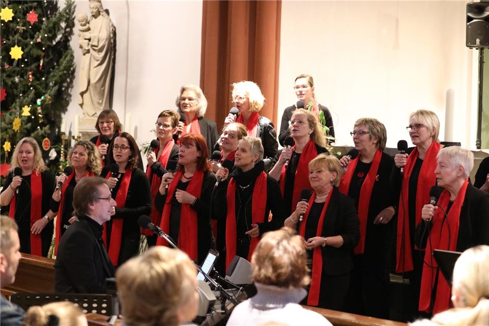 Der Chor „Saint Paul’s Inspiration“ hat in der St.-Silvester-Kirche in Erle gesungen.