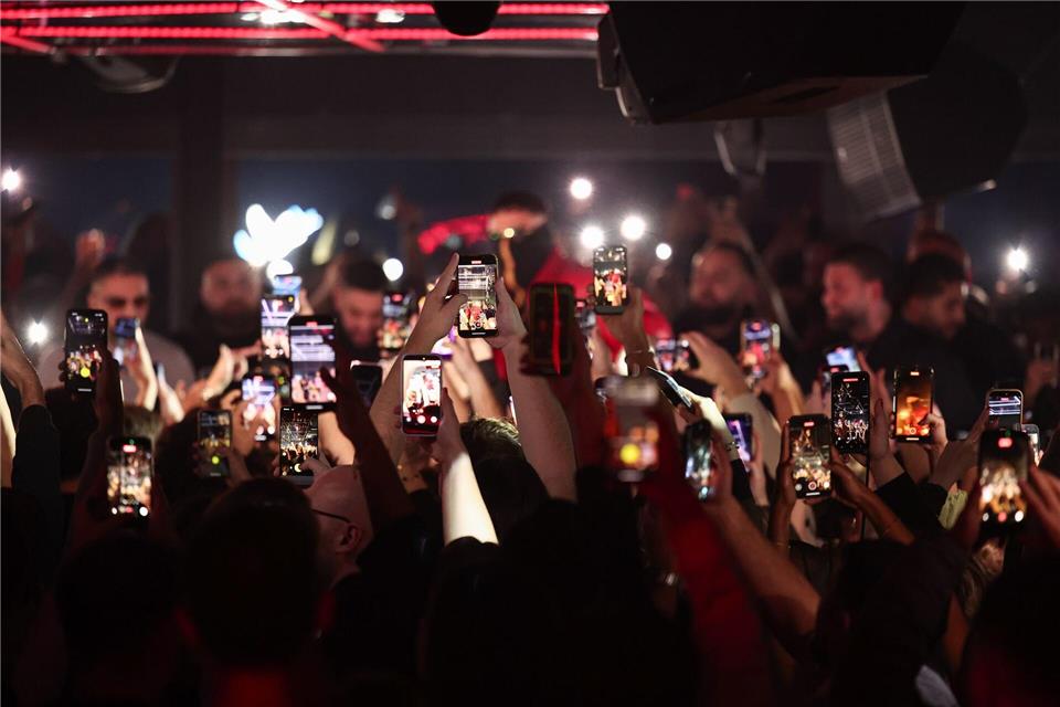 Der Club La Louve in Gießen war gut gefüllt.Hannes P. Albert/dpa