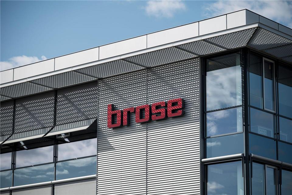 Der Coburger Automobilzulieferer Brose will sich künftig am Bau von Raumfahrtsatelliten beteiligen.Daniel Vogl/dpa