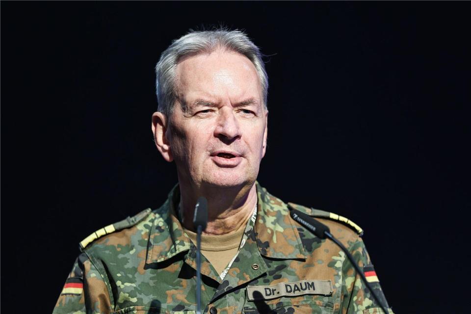 Der Cyber-Inspekteur der Bundeswehr sieht eine weitere Zunahme gefährlicher Cyber-AttackenOliver Berg/dpa