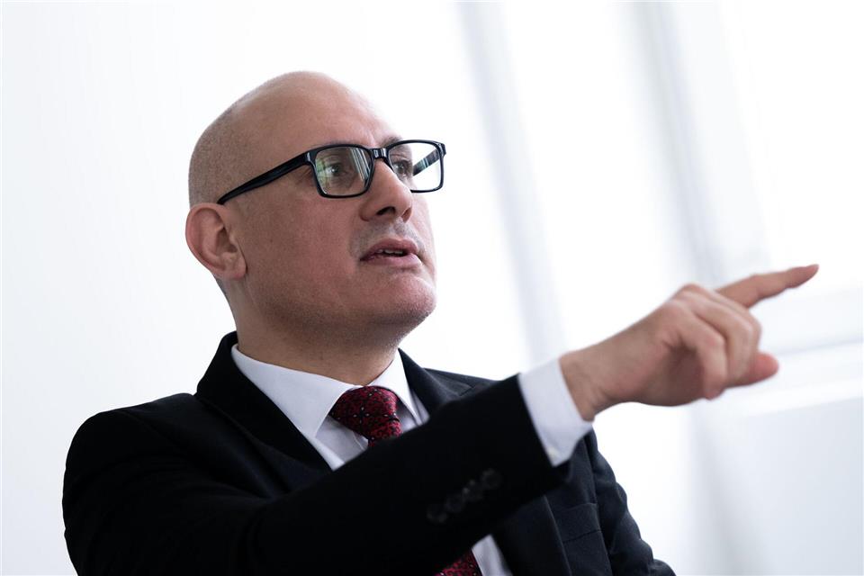 Der DB-Konzernbevollmächtigte Ismail Ertug ist seit Januar im Amt.Florian Wiegand/dpa