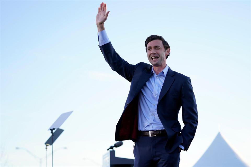 Der Demokrat machte Harp bekannt (Archivbild).Carolyn Kaster/AP/dpa