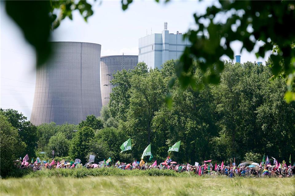 Der Demonstrationszug fand in der Nähe des Kraftwerks „Gersteinwerk“ statt.Bernd Thissen/dpa