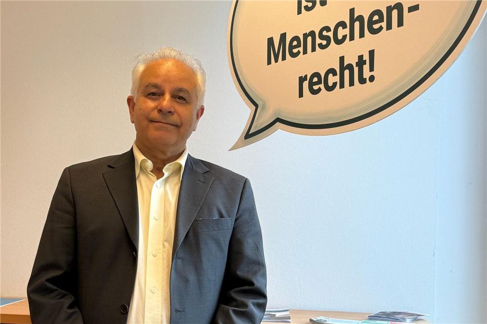 Der Deutsch-Iraner Rahim Schmidt ist erster Vorsitzender des Vereins Armut und Gesundheit.Ira Schaible/dpa