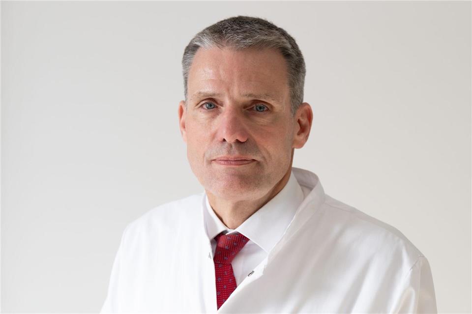 Der Dresdner Professor Jürgen Weitz hält die Entfernung eines Pankreas-Karzinoms für eine der schwierigsten Operationen. Sebastian Kahnert/dpa