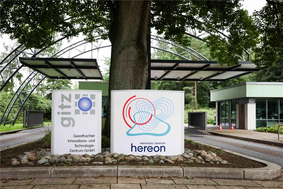 Der Eingang zum Geesthachter Innovations- und Technologie-Zentrum GmbH (gitz) und dem Helmholtz-Zentrum hereon in Geesthacht. Christian Charisius/dpa