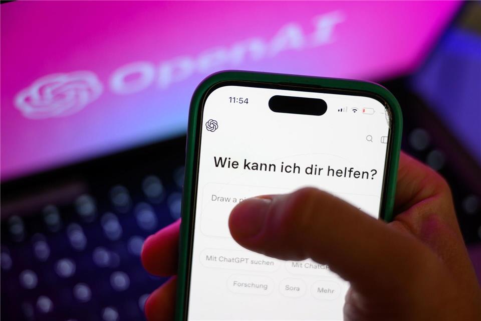 Der Einsatz von KI-Software schlägt der Studie zufolge vor allem auf Einstiegsjobs für junge Arbeitnehmer durch. (Archivbild)picture alliance/dpa