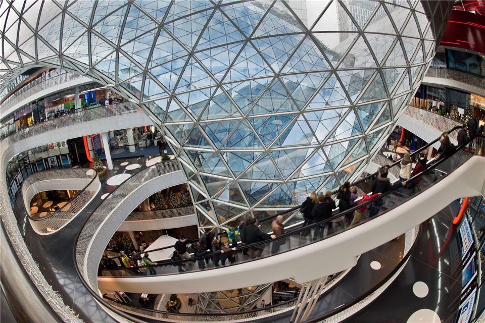 Der Einzelhandel belebt die Innenstädte. Mit einer Kampagne rückt der hessische Handel das Einkaufen vor Ort in den Mittelpunkt. (Archivfoto)picture alliance / dpa
