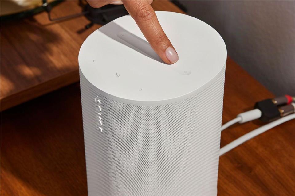 Der Era 100 SL basiert auf dem akustischen Design des Era 100 - allerdings ohne die integrierten Mikrofone.Sonos/dpa-tmn