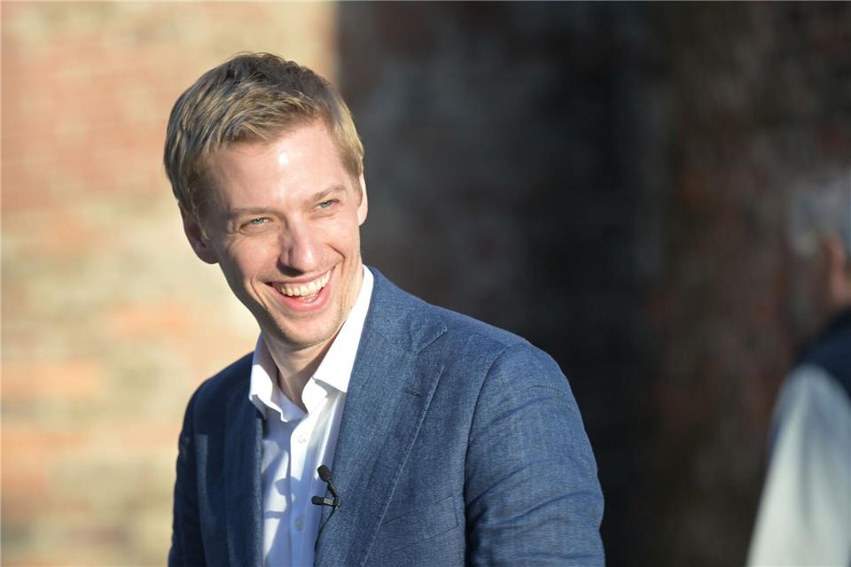 Der Erfolg bei der Kommunalwahl versetzte Dominik Krause und seine Grünen in Jubelstimmung. (Archivbild)Malin Wunderlich/dpa