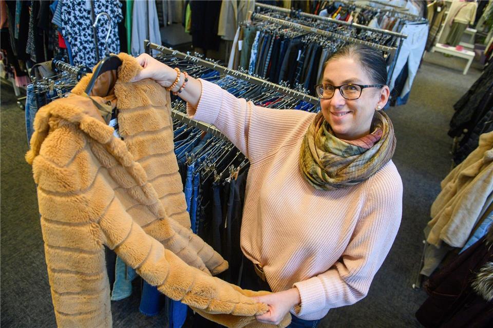 Der Erlös fließt in Kinderheime, Hilfstransporte nach Osteuropa, Katastrophenhilfen und andere soziale Projekte.Klaus-Dietmar Gabbert/dpa