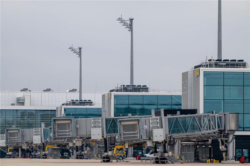 Der Erweiterungsbau des Münchner Flughafens ist eröffnet - eine Woche vor der Inbetriebnahme. Peter Kneffel/dpa