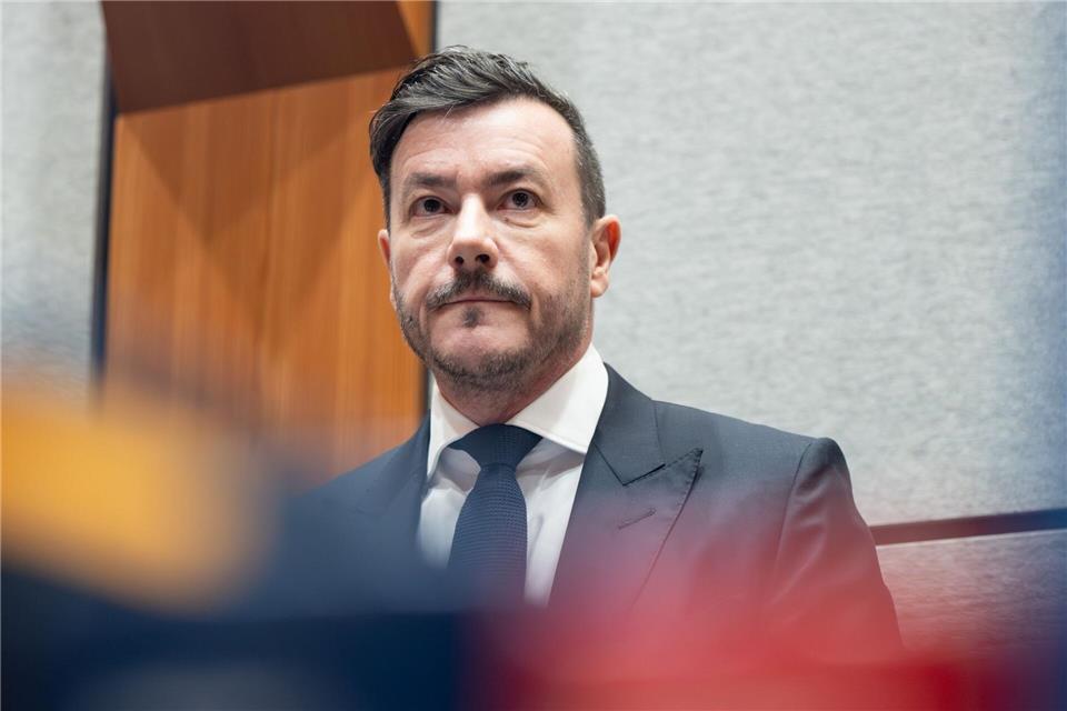 Der Ex-Tycoon sitzt seit elf Monaten in U-Haft. (Archivbild)Expa/ Johann Groder/APA/dpa