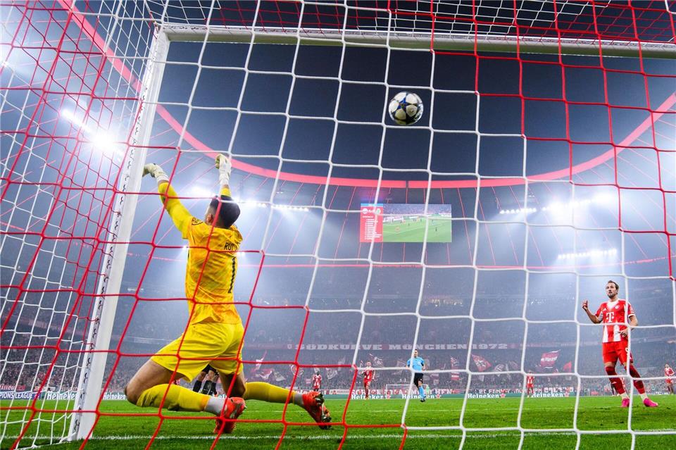 Der FC Bayern ist auf dem besten Weg zur direkten Achtelfinalqualifikation.Tom Weller/dpa