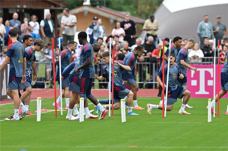 Der FC Bayern trainiert am Tegernsee.Peter Kneffel/dpa