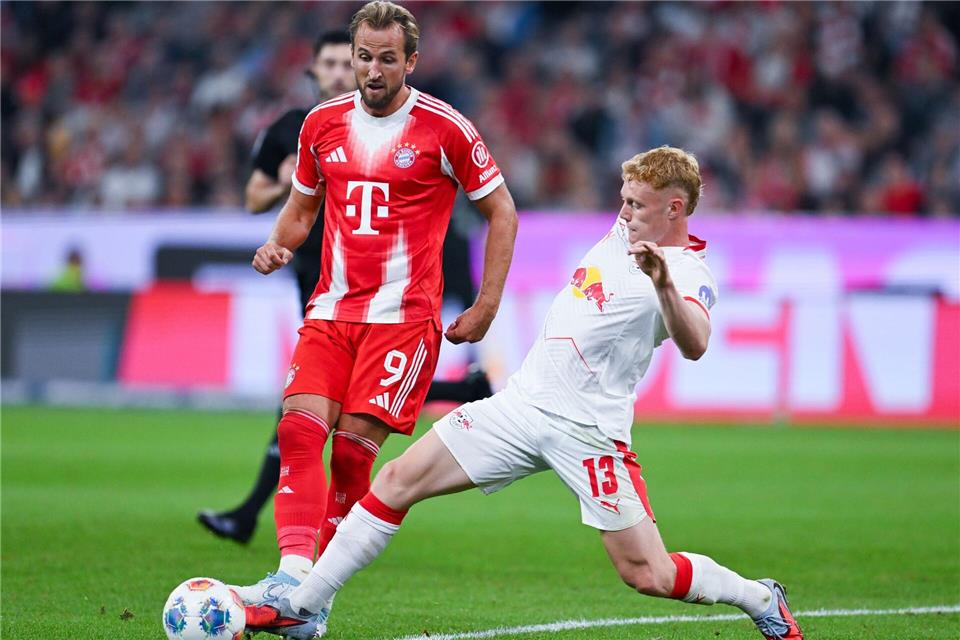 Der FC Bayern um Harry Kane (l) spielt gegen Leipzig in der Saisonvorbereitung. (Archivbild)Sven Hoppe/dpa