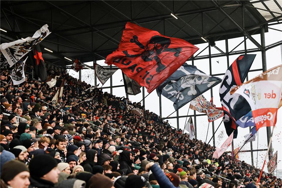 Der FC St. Pauli hat sich auf seiner Führungsebene verändert. (Symbolbild)Christian Charisius/dpa