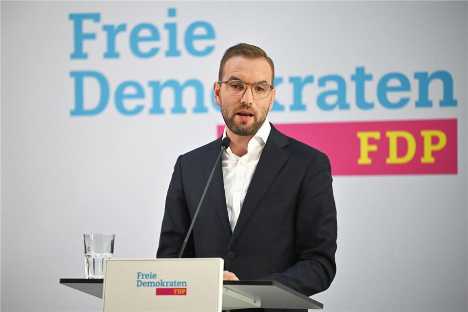 Der FDP-Landesvorsitzende  Zyon Braun hat sich für Henning Höne  als neuen Bundesvorsitzenden ausgesprochen. Anna Ross/dpa