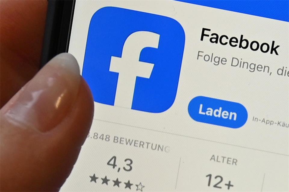 Der Facebook-Mutterkonzern Meta ist mit potenziell teuren Klagen konfrontiert. (Symbolbild)Anna Ross/dpa