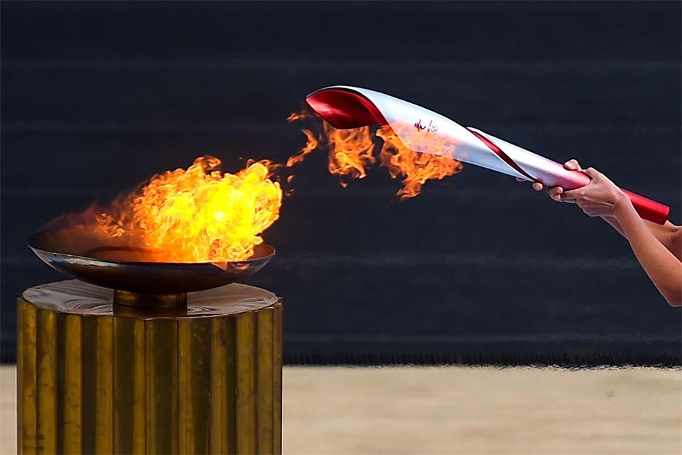 Der Fackellauf für die Olympischen Spiele 2028 in Los Angeles soll in Atlanta beginnen und von dort aus alle 50 Bundesstaaten passieren. (Archivbild)Angelos Tzortzinis/dpa