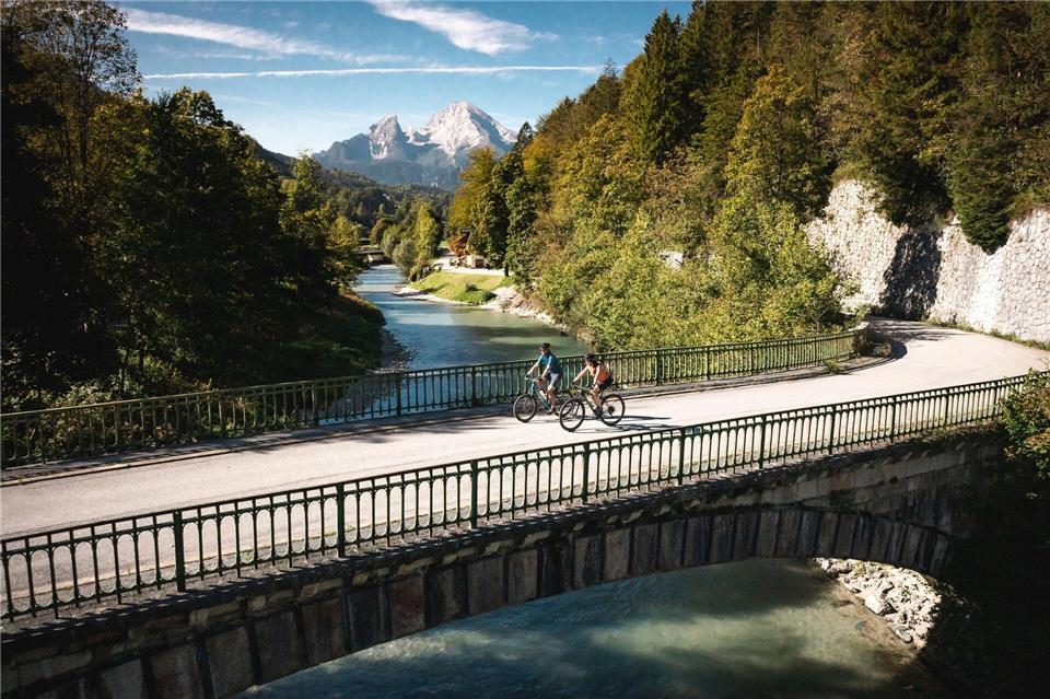 Der Fernradweg Salzschleife folgt historischen Salzhandelswegen und wurde nun um 67 Kilometer bis nach Salzburg erweitert.Klaus Listl/Bergerlebnis Berchtesgaden/dpa-tmn
