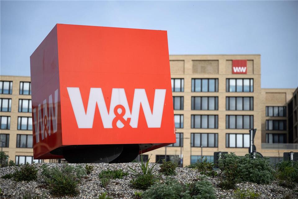 Der Finanzkonzern W&W hat mehr Gewinn erwirtschaftet. (Archivbild)Marijan Murat/dpa