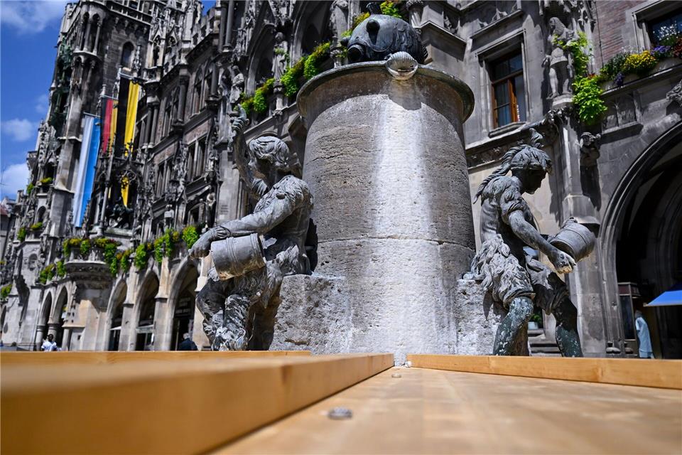 Der Fischbrunnen ist derzeit trocken (Archiv). Sven Hoppe/dpa