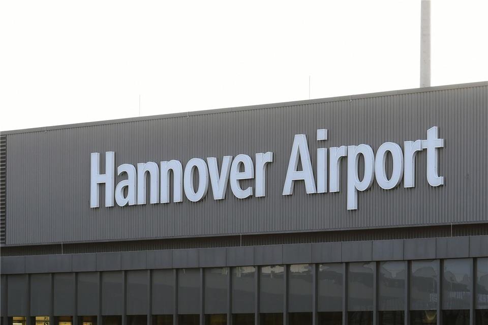 Der Flugbetrieb am Flughafen Hannover war nach einer Drohnensichtung beeinträchtigt. (Archivbild)Holger Hollemann/dpa