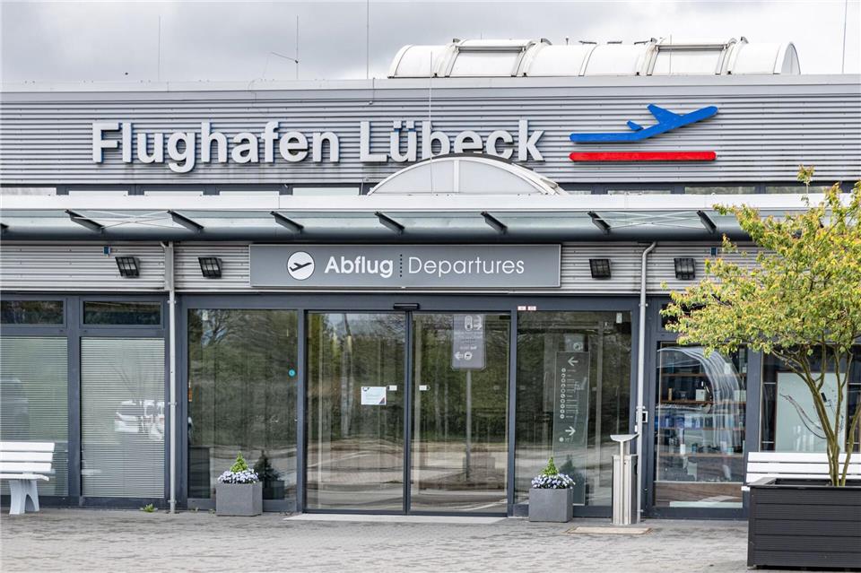 Der Flughafen Lübeck verliert nach nur sechs Wochen seine Verbindung nach München. (Archivbild)Markus Scholz/dpa